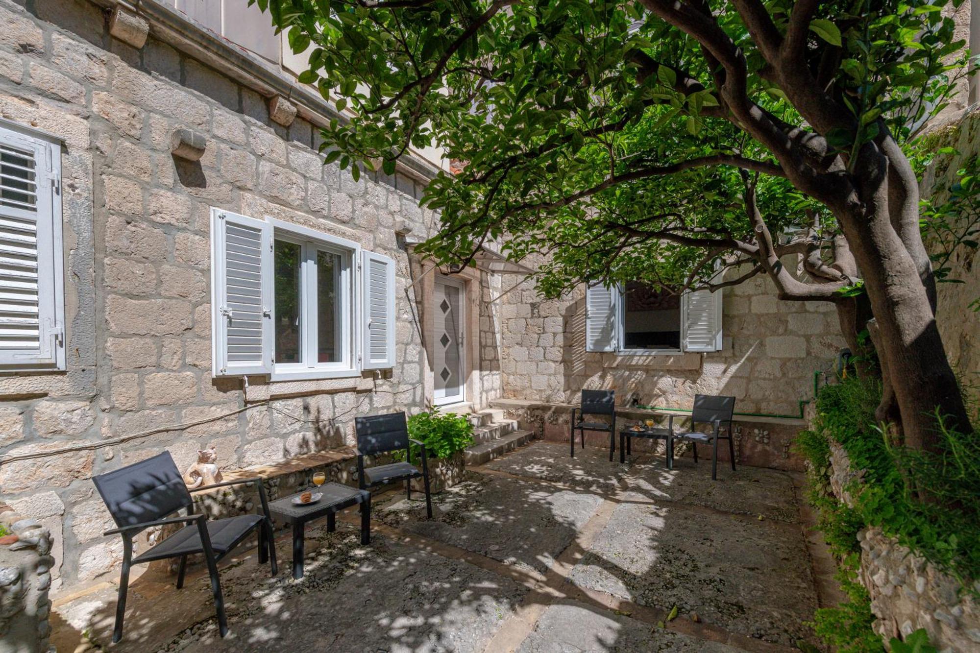 Residence Two Oranges Дубровник Екстериор снимка